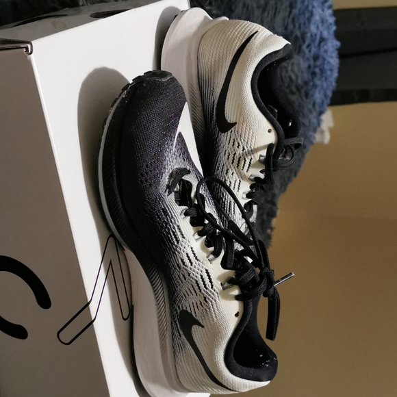 nike zoom elite 9 - Picture 1 of 3